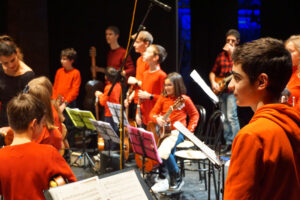 Scopri di più sull'articolo Musica d’insieme alla Scuola di musica Cemi di Rimini per stare insieme
